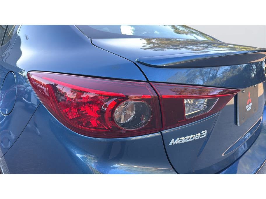 2018 Mazda Mazda3 4-Door Touring