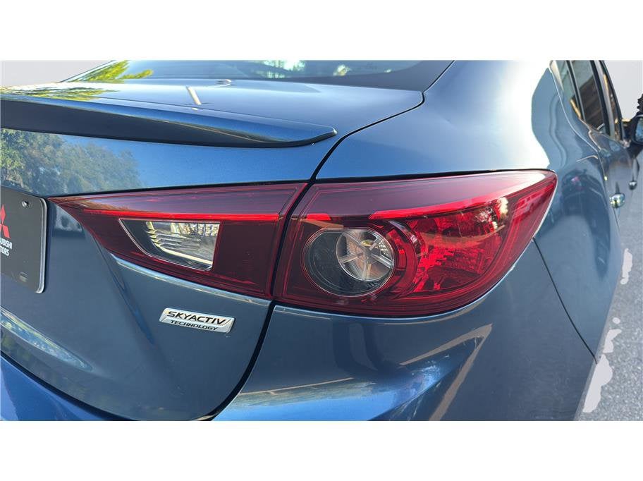 2018 Mazda Mazda3 4-Door Touring