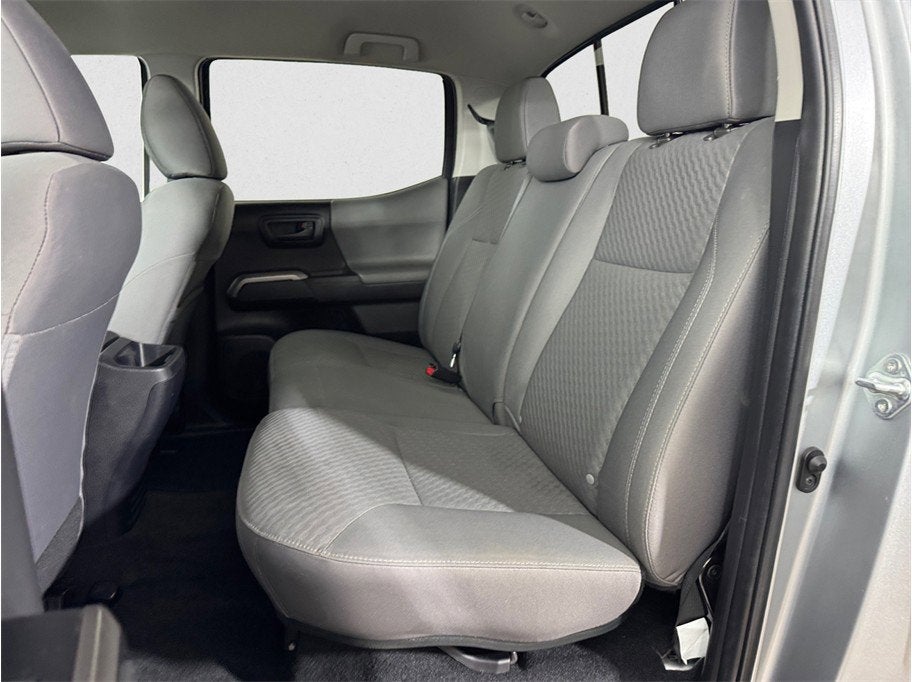 2022 Toyota Tacoma 2WD SR5 Pickup 4D 5 ft