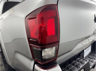 2022 Toyota Tacoma 2WD SR5 Pickup 4D 5 ft