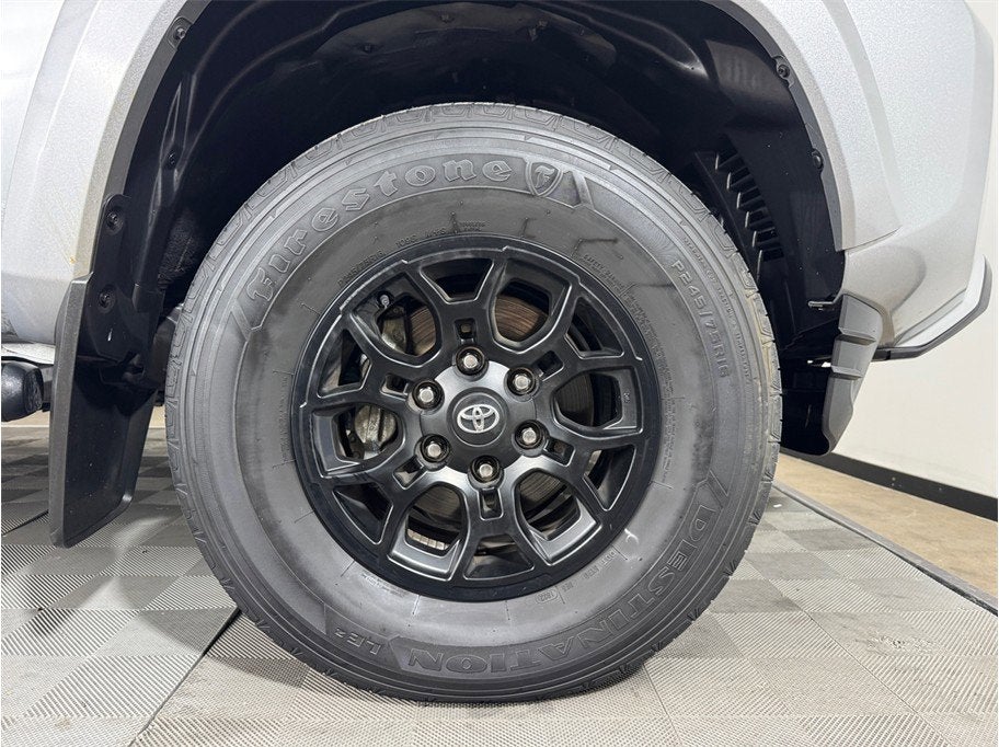 2022 Toyota Tacoma 2WD SR5 Pickup 4D 5 ft