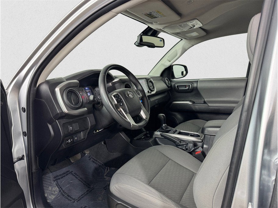 2022 Toyota Tacoma 2WD SR5 Pickup 4D 5 ft