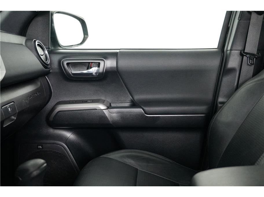 2018 Toyota Tacoma TRD Sport Pickup 4D 5 ft