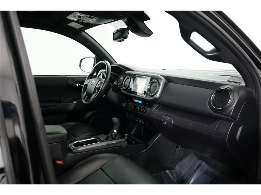 2018 Toyota Tacoma TRD Sport Pickup 4D 5 ft