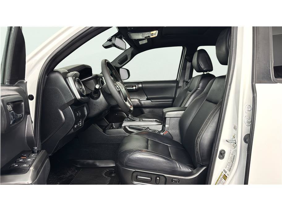 2023 Toyota Tacoma 4WD TRD Sport Pickup 4D 6 ft
