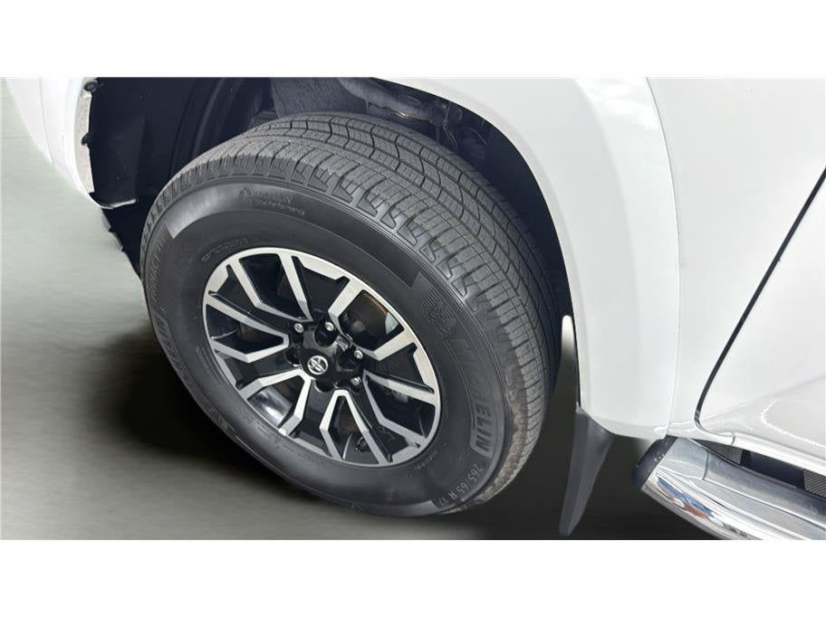 2023 Toyota Tacoma 4WD TRD Sport Pickup 4D 6 ft