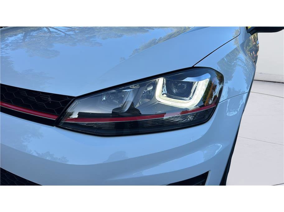 2016 Volkswagen Golf GTI SE Hatchback Sedan 4D