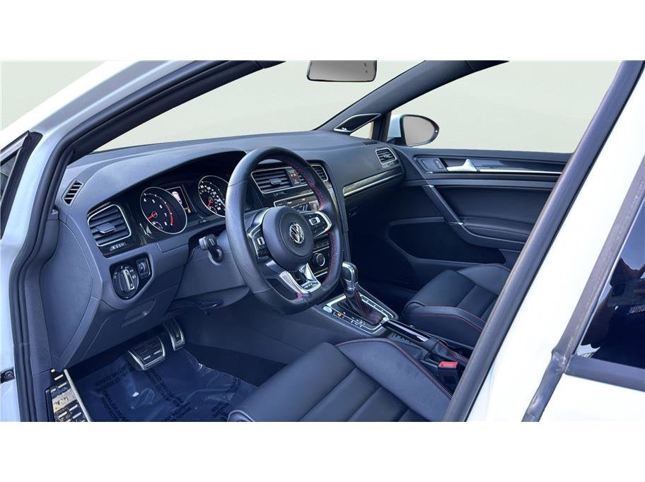 2016 Volkswagen Golf GTI SE Hatchback Sedan 4D