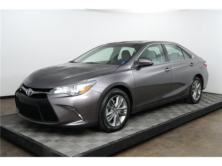 2015 Toyota Camry SE Sedan 4D