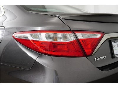 2015 Toyota Camry SE Sedan 4D