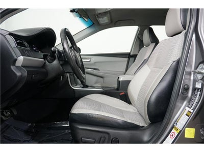 2015 Toyota Camry SE Sedan 4D