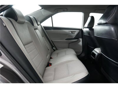 2015 Toyota Camry SE Sedan 4D