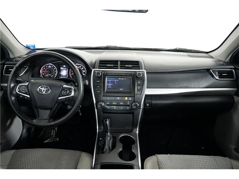 2015 Toyota Camry SE Sedan 4D