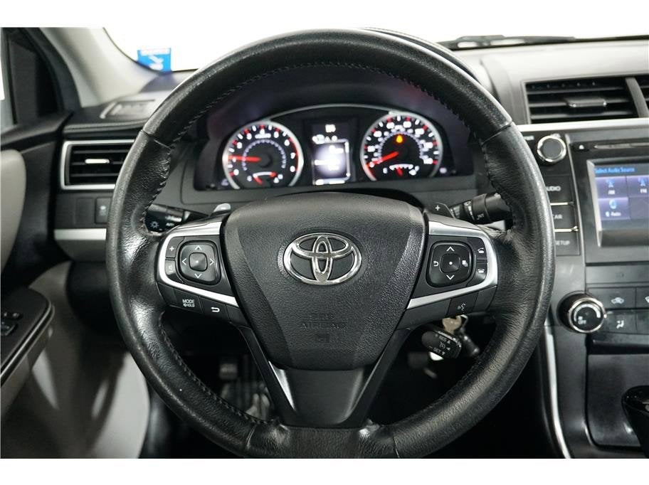 2015 Toyota Camry SE Sedan 4D