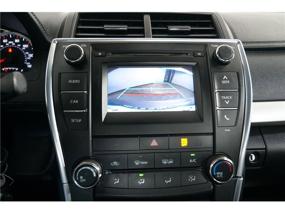 2015 Toyota Camry SE Sedan 4D