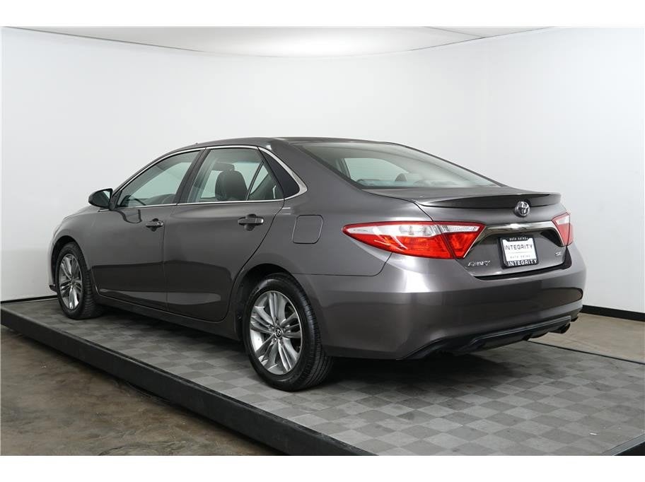 2015 Toyota Camry SE Sedan 4D