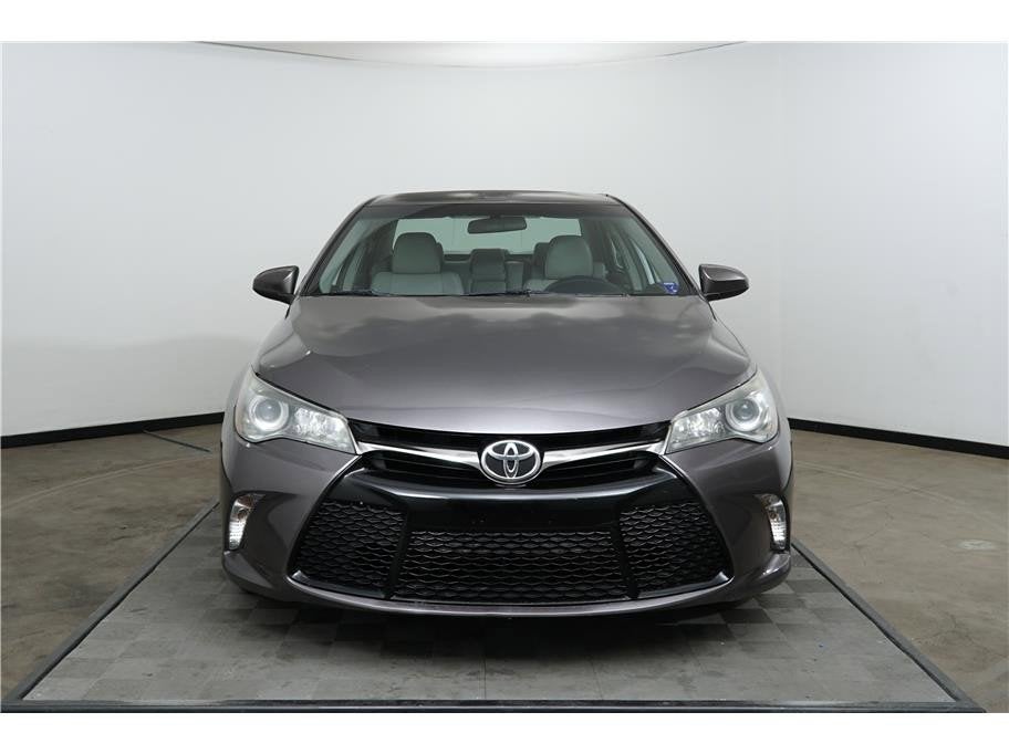 2015 Toyota Camry SE Sedan 4D