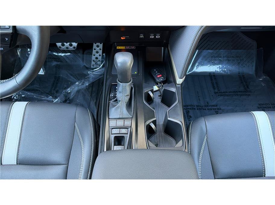 2026 Toyota Camry SE Sedan 4D