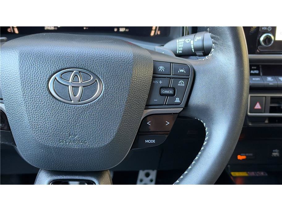 2026 Toyota Camry SE Sedan 4D