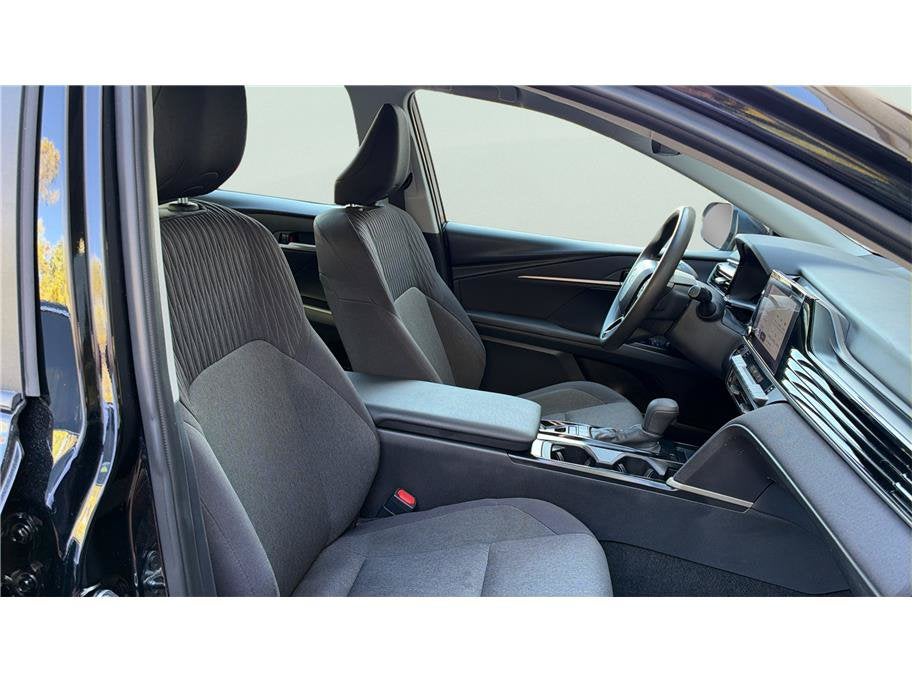 2025 Toyota Camry LE Sedan 4D