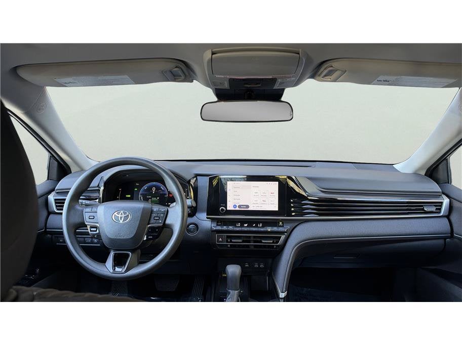 2025 Toyota Camry LE Sedan 4D