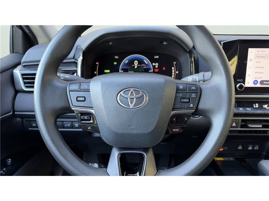 2025 Toyota Camry LE Sedan 4D