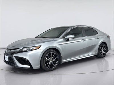 2022 Toyota Camry SE Sedan 4D