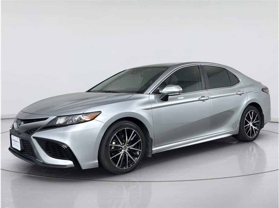 2022 Toyota Camry SE Sedan 4D
