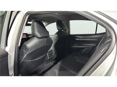 2022 Toyota Camry SE Sedan 4D