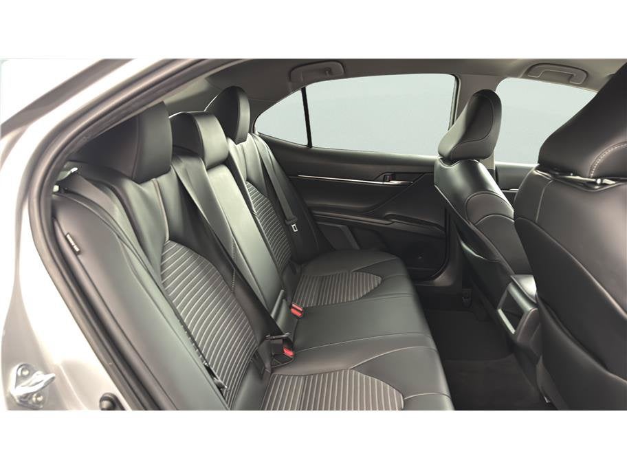 2022 Toyota Camry SE Sedan 4D
