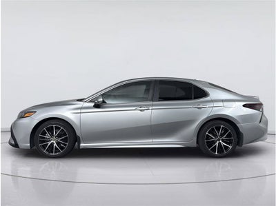 2022 Toyota Camry SE Sedan 4D