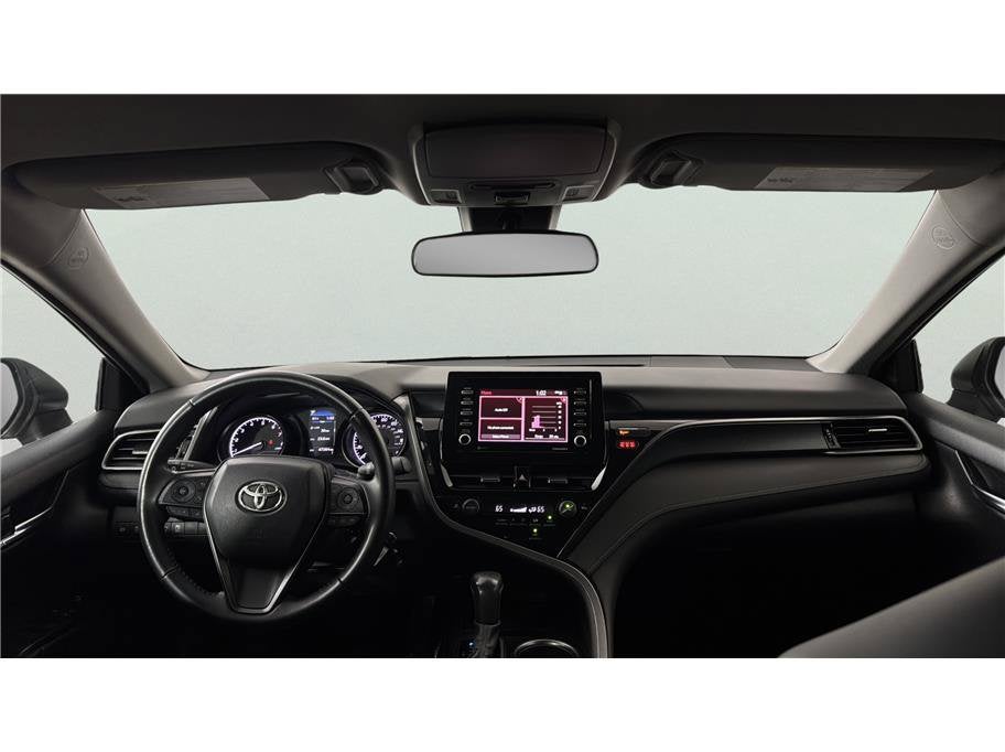 2022 Toyota Camry SE Sedan 4D