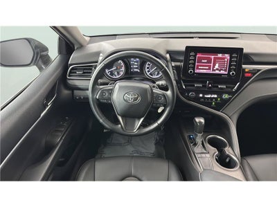 2022 Toyota Camry SE Sedan 4D