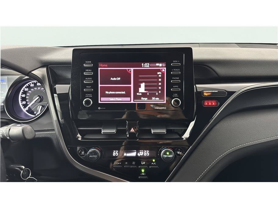2022 Toyota Camry SE Sedan 4D