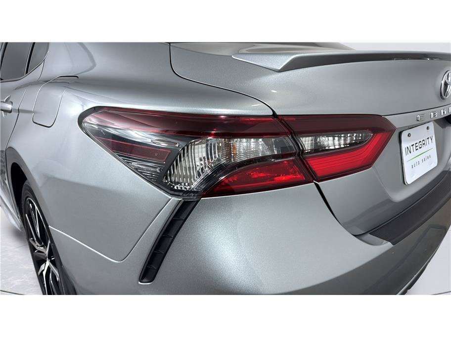 2022 Toyota Camry SE Sedan 4D