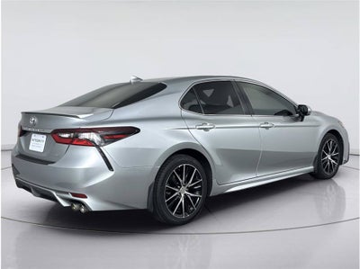 2022 Toyota Camry SE Sedan 4D