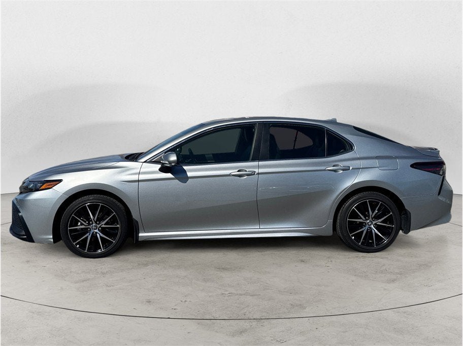 2023 Toyota Camry SE Sedan 4D