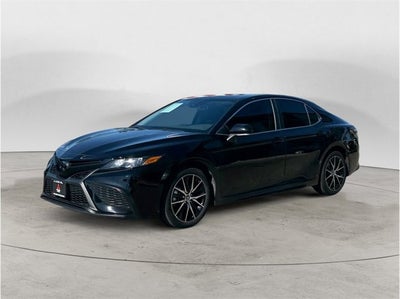 2023 Toyota Camry SE Sedan 4D