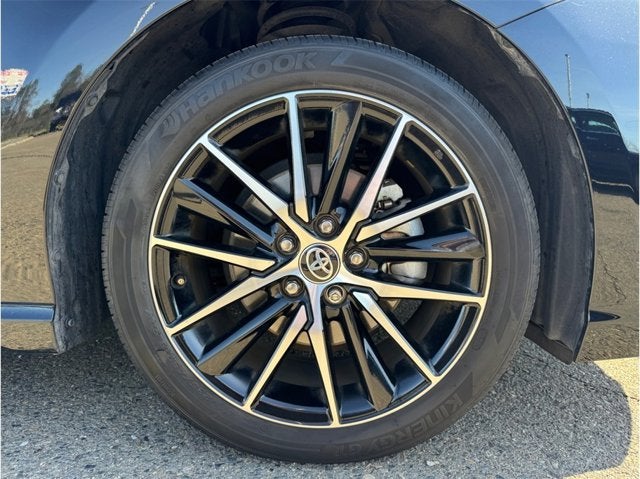 2023 Toyota Camry SE Sedan 4D