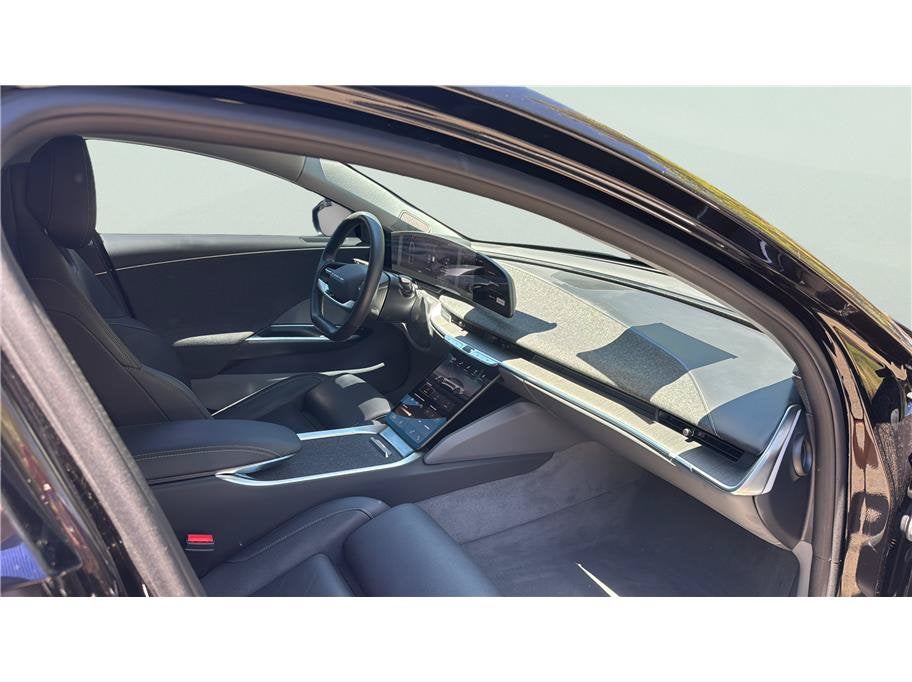 2025 Lucid Air Pure