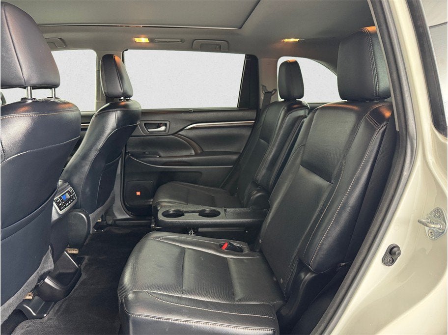 2015 Toyota Highlander Limited Platinum Sport Utility 4D