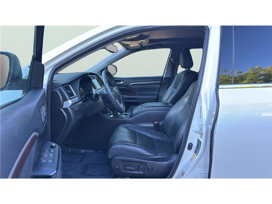 2015 Toyota Highlander Limited Platinum Sport Utility 4D