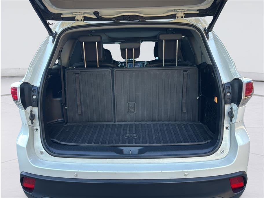 2015 Toyota Highlander Limited Platinum Sport Utility 4D