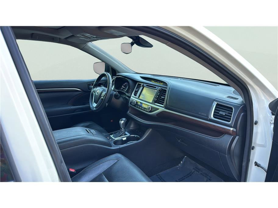 2015 Toyota Highlander Limited Platinum Sport Utility 4D
