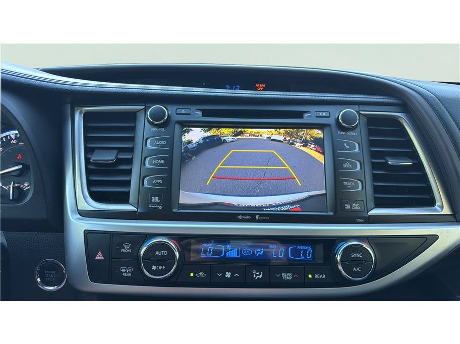 2015 Toyota Highlander Limited Platinum Sport Utility 4D