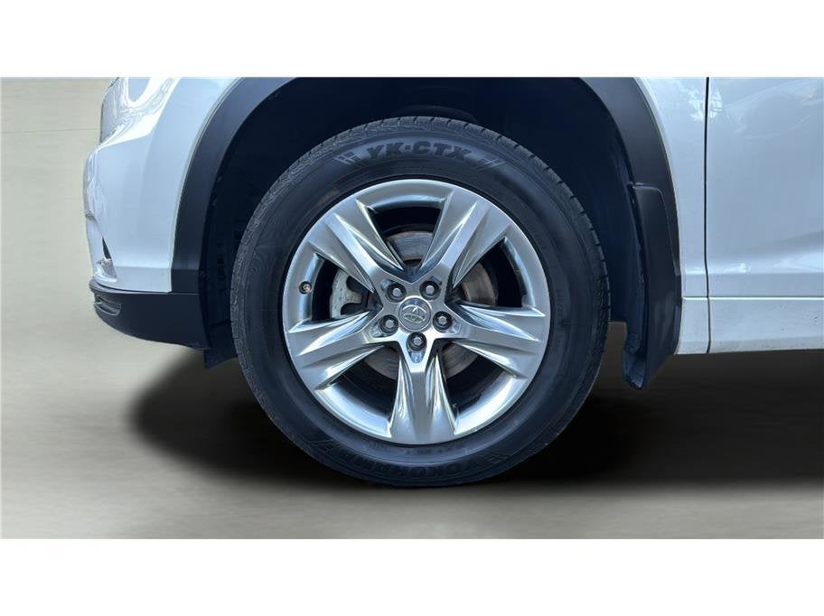 2015 Toyota Highlander Limited Platinum Sport Utility 4D