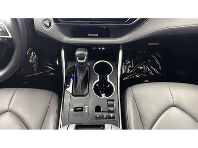 2023 Toyota Highlander XLE Sport Utility 4D