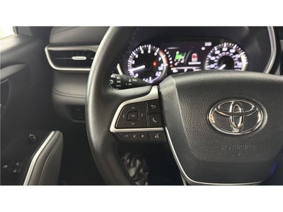 2023 Toyota Highlander XLE Sport Utility 4D