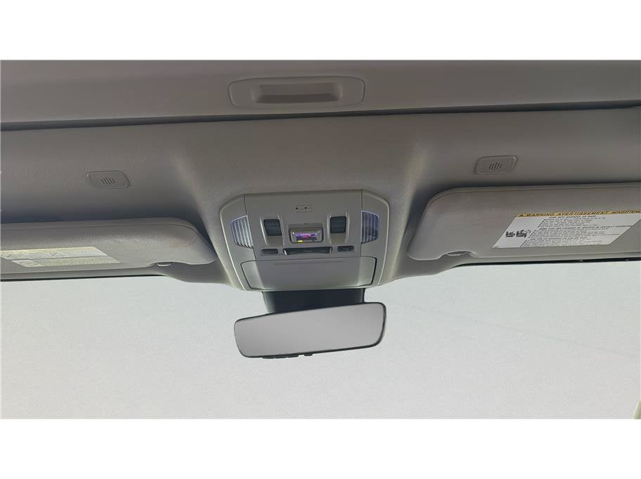2023 Toyota Highlander XLE Sport Utility 4D