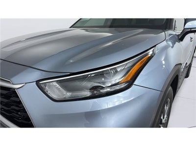2023 Toyota Highlander XLE Sport Utility 4D